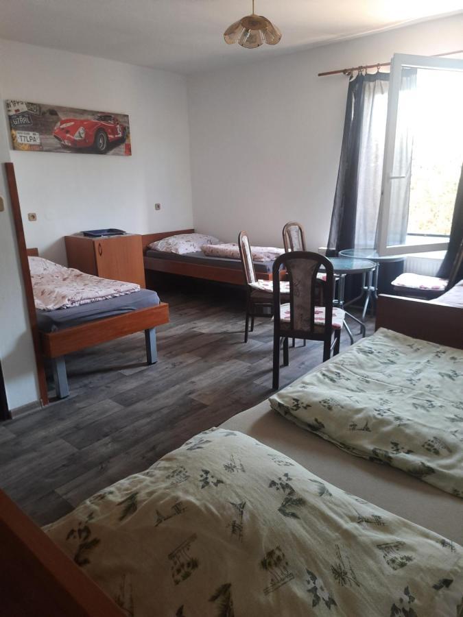 Pension Family Club Libisany Bagian luar foto